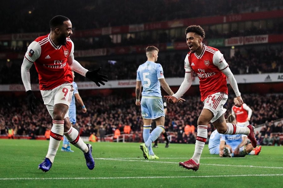 奧林匹亞科斯：歐冠賽場上的“希臘火種”